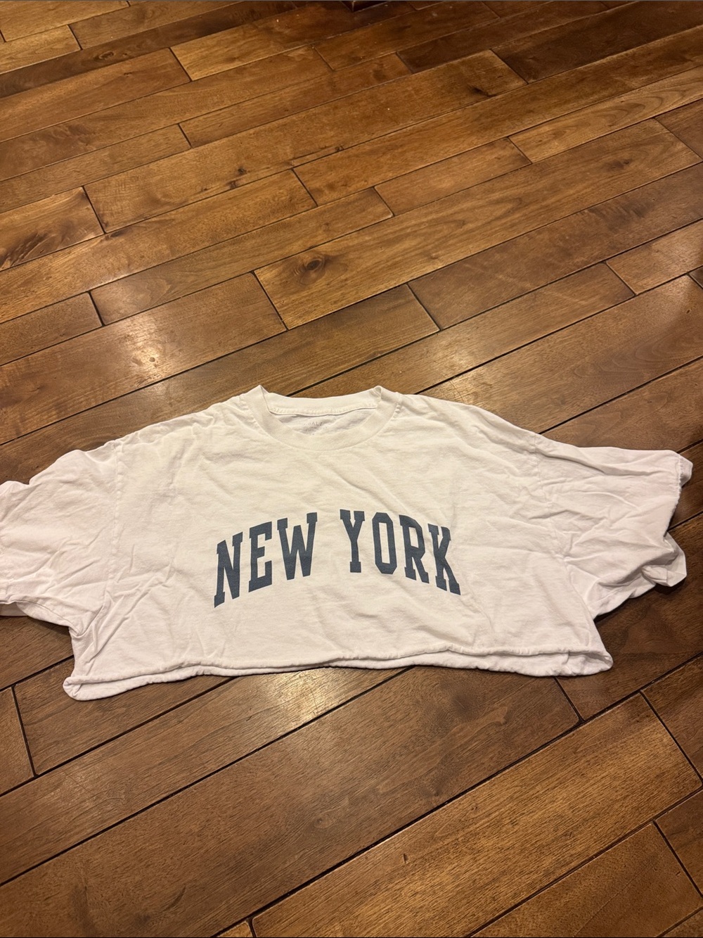 Source Unknown White Crop Top with Blue "NEW YORK" Print